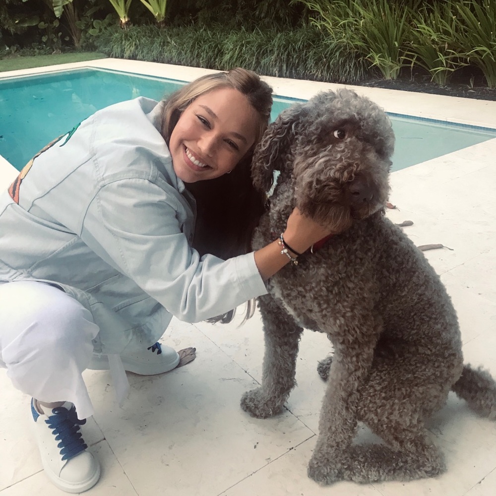 Meet your Posher, Valeria